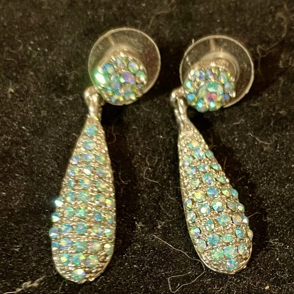 Jewelry - 3/20 or $10 Glittery Blue Crystal Teardrop Earrings